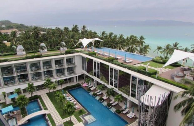 where to stay in boracay for family